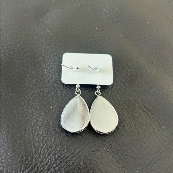 Autumn Leaf Teardrop Earrings - Picture 6 of 6